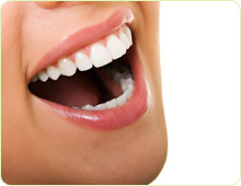 הלבנת שיניים: קרן לייזר או קרן LED?